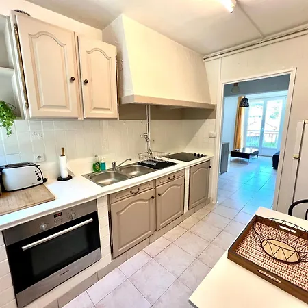 T2 De 42m Carre Calme Equipe Apartment *